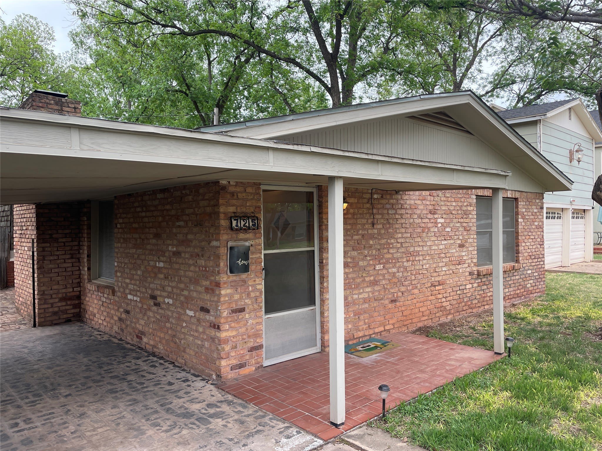725 ELMWOOD Drive – photo 2