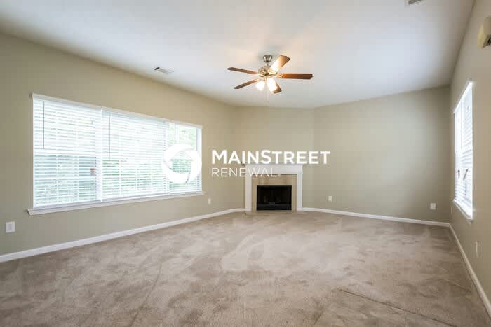 4064 Robin Circle – photo 3