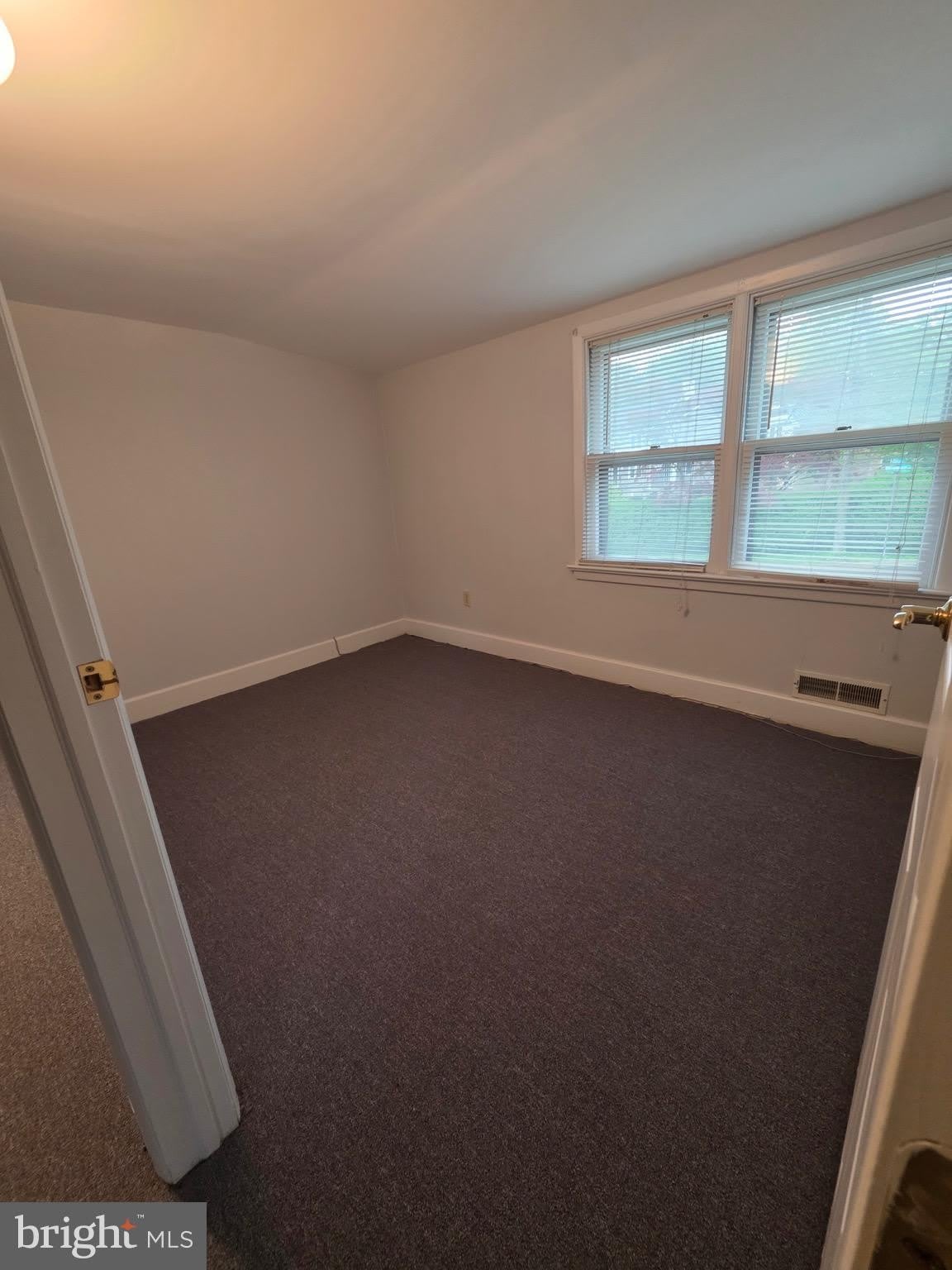 300 SPRUCE Street – photo 3