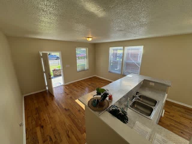 2005 East 5th Avenue – photo 4