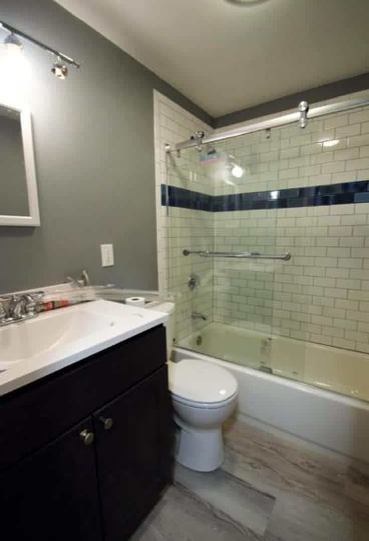 Charming 1 5 Bedroom – photo 3