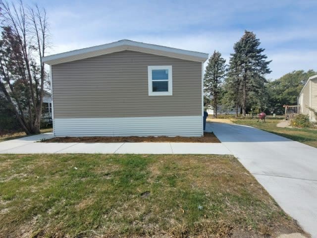 11428 5th St NE – photo 1