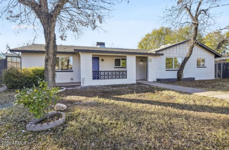 1229 W 4TH Street – photo 1