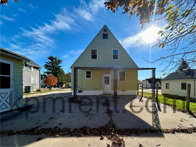 2113 Oakland Avenue East – photo 2