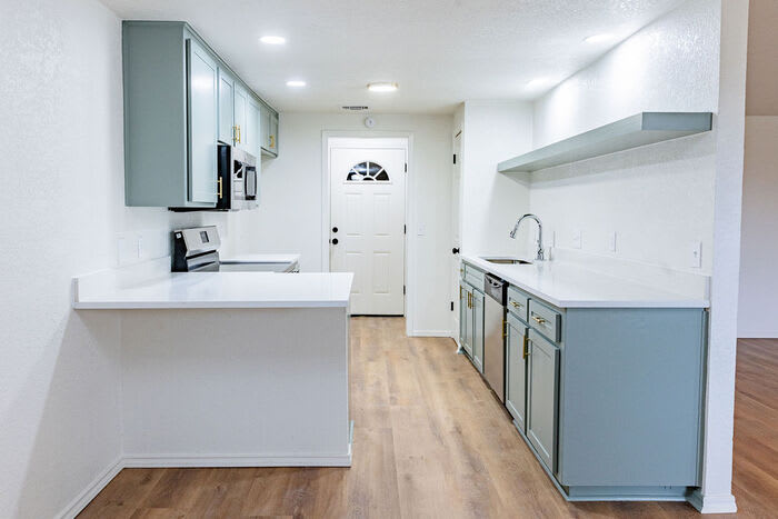 600 Southeast 38th Street – photo 5