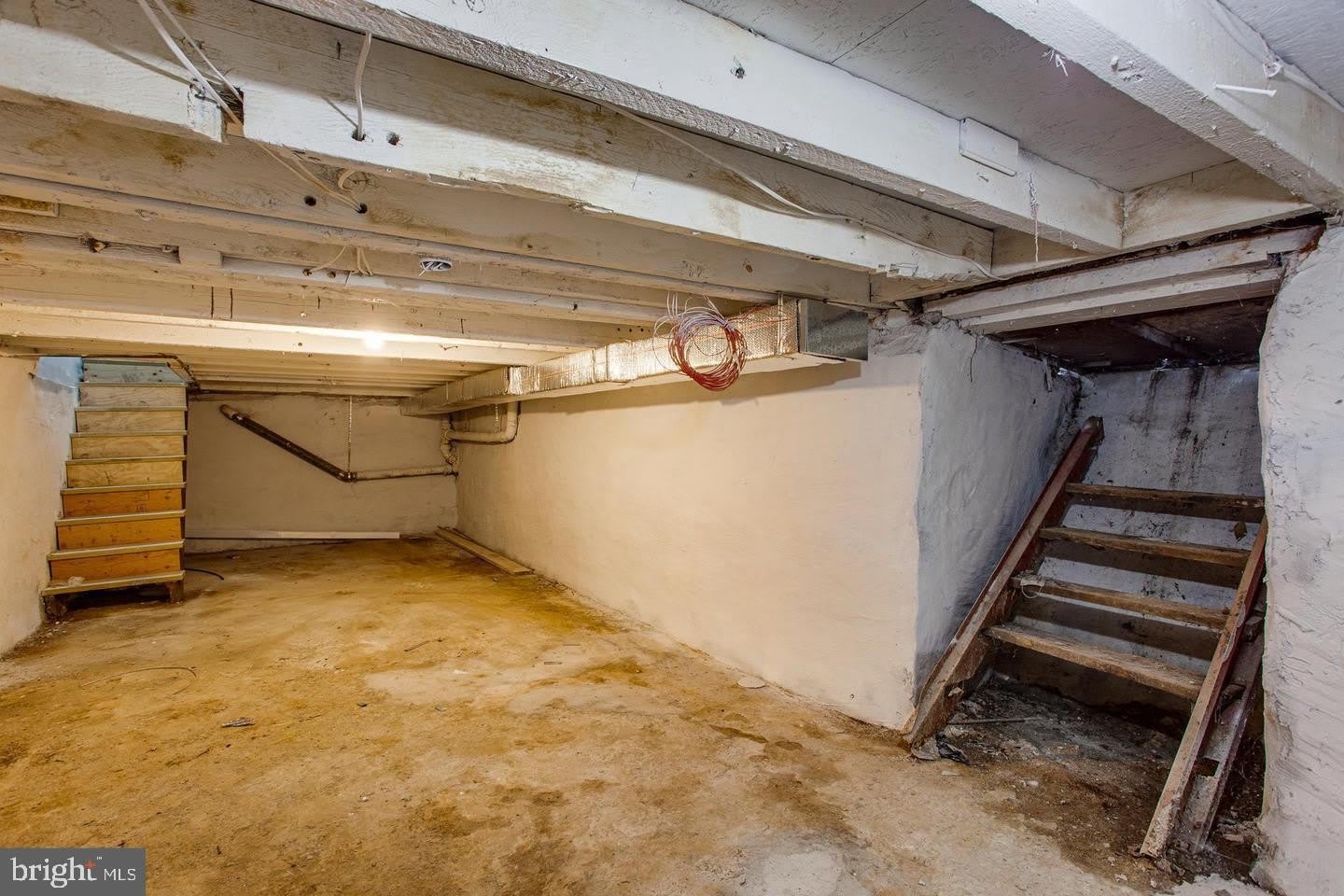 433 W SOMERSET Street – photo 5