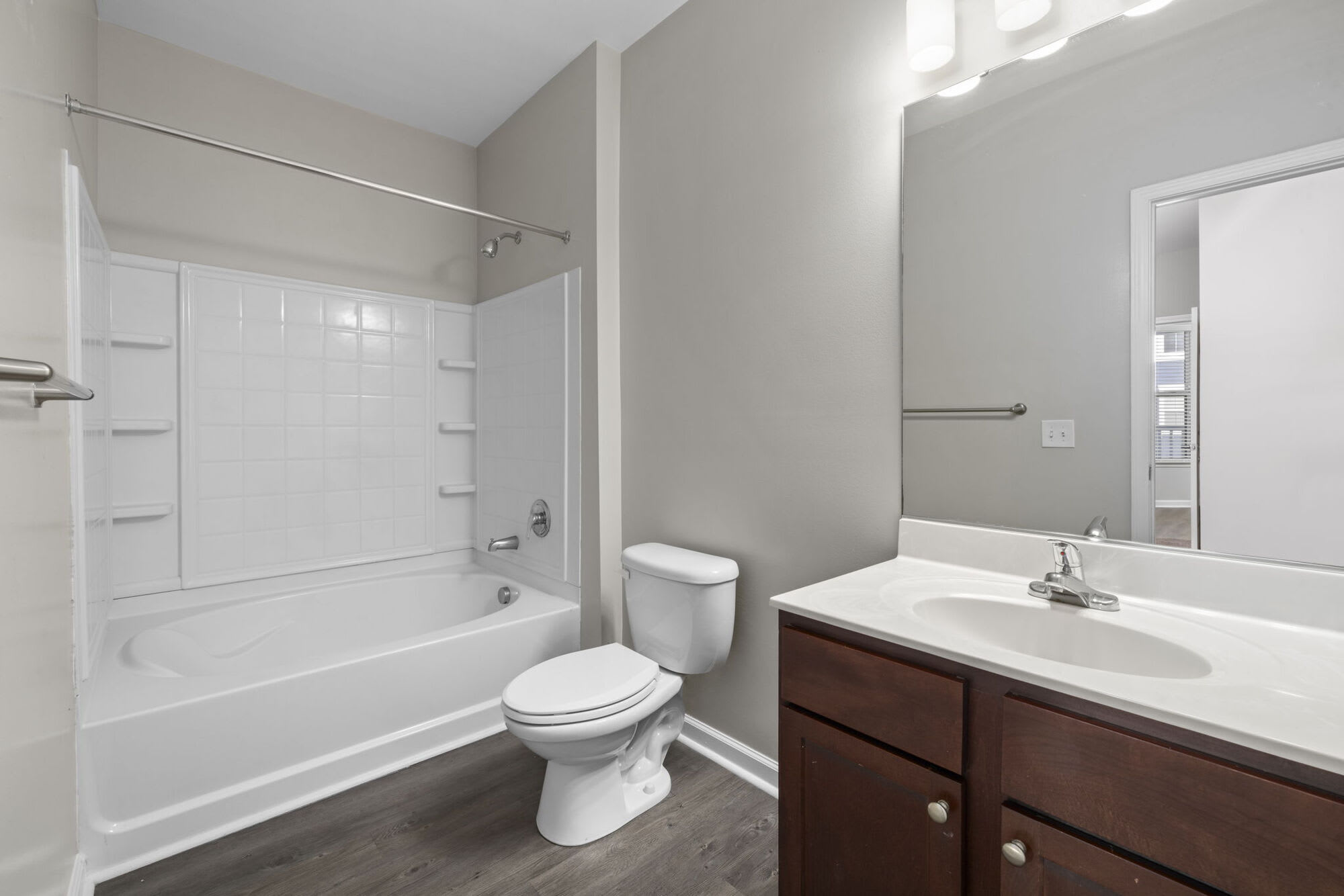 Level at 401 – photo 5