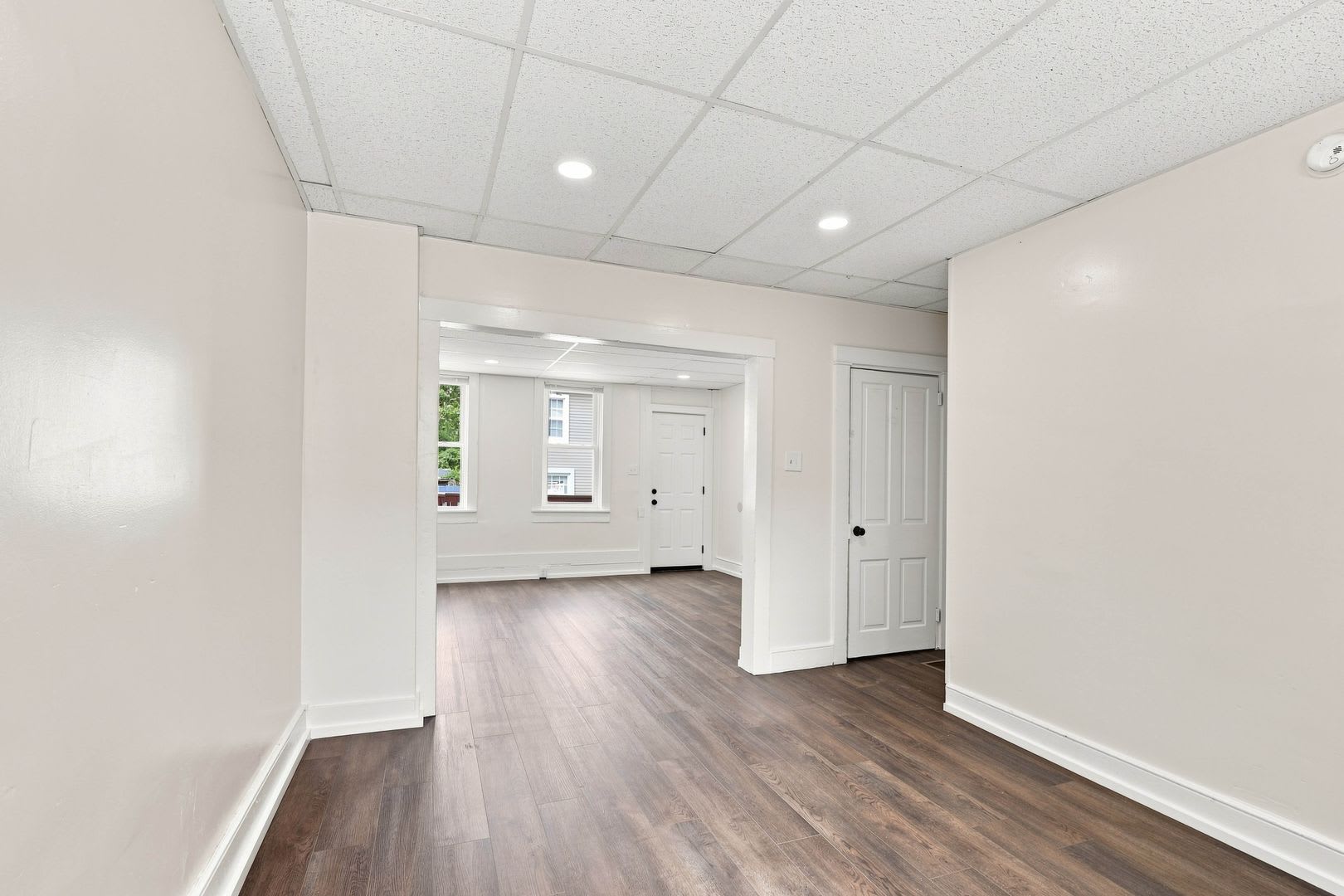 3 Bed 1 Bath Available Now – photo 4