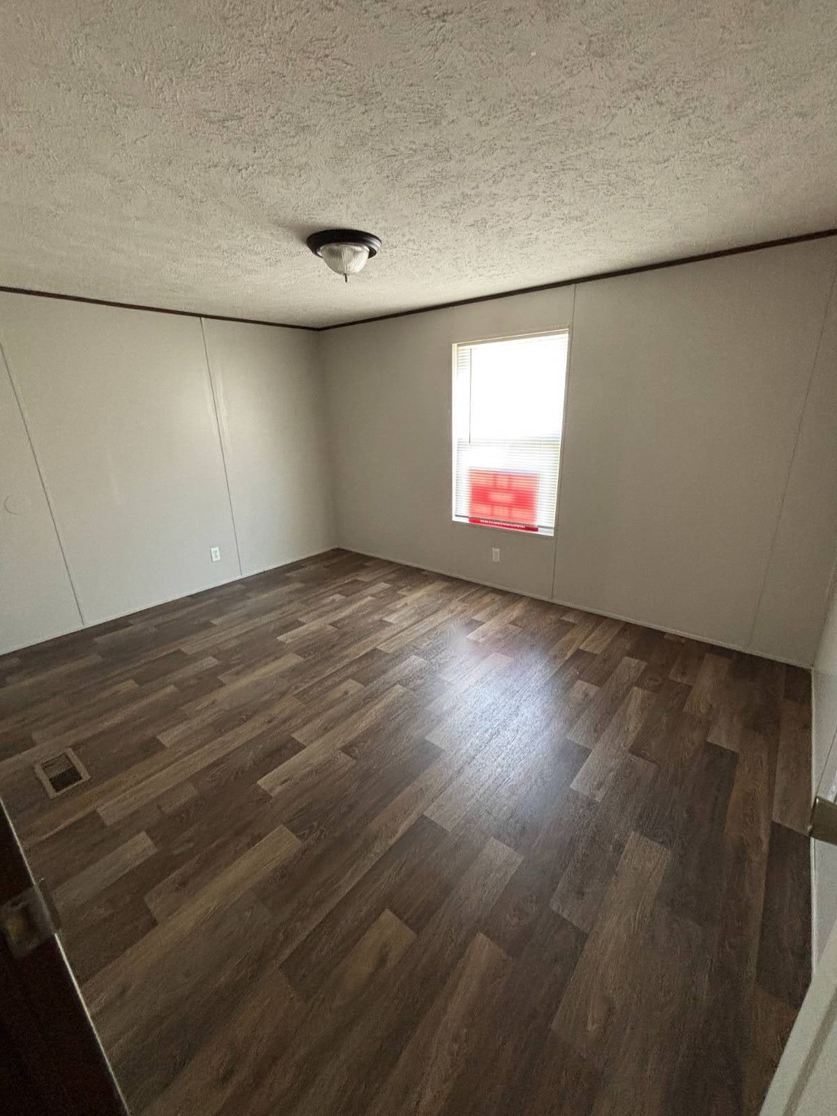 105 Exeter Lane – photo 4