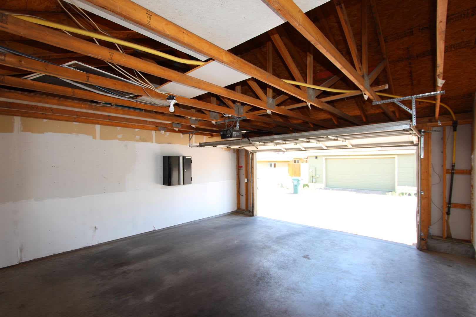 3-Bedroom Rio Townhome with 2-Car Garage and Small Yard – photo 2