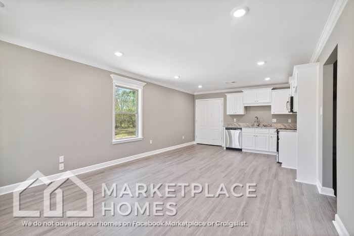 900 W 23rd St – photo 5