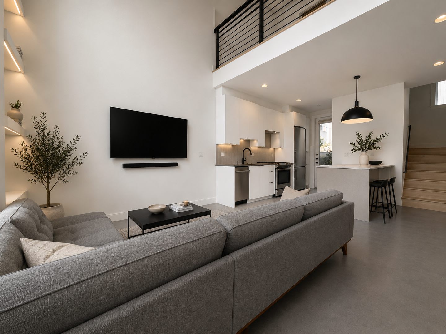 Lower Queen Anne Townhome – photo 3