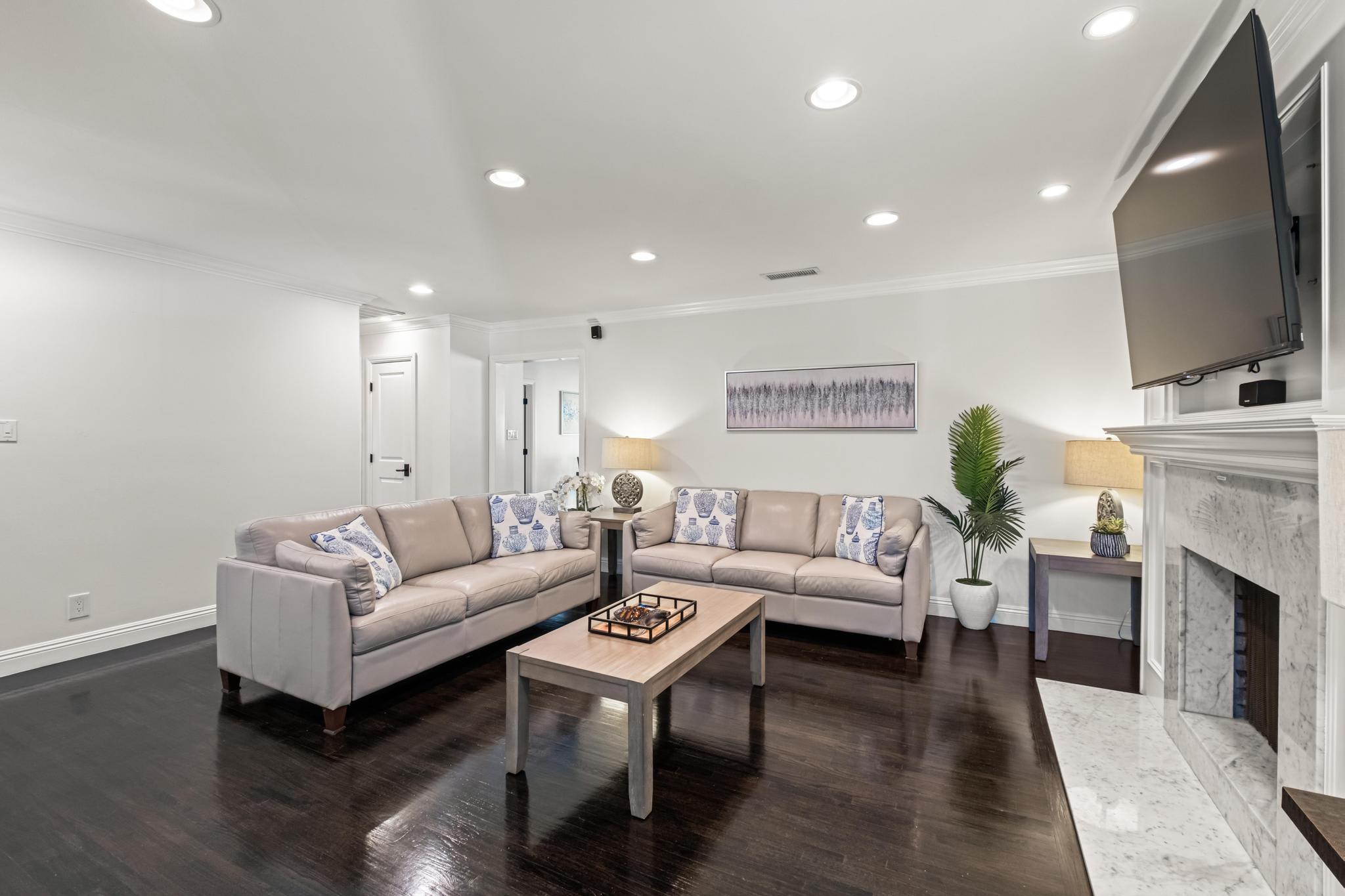 2219 Estribo Dr – photo 5