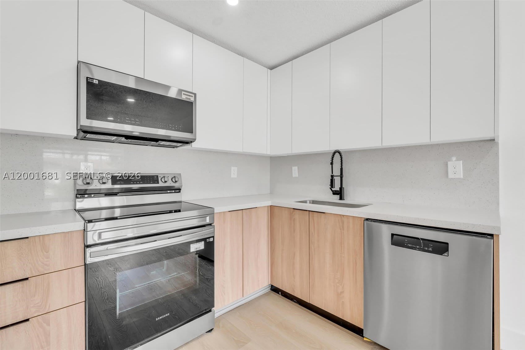 1611 Ne 50Th Ct – photo 5