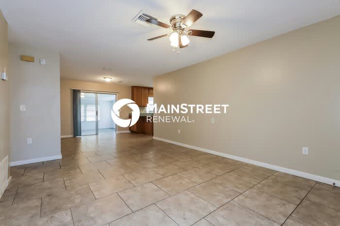 1660 Crystalview Trail – photo 2