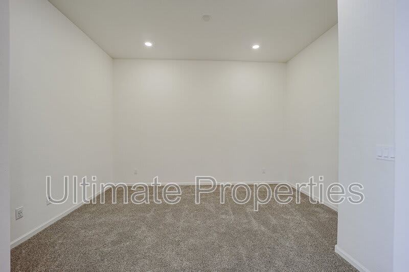 25172 N 106Th Dr – photo 3