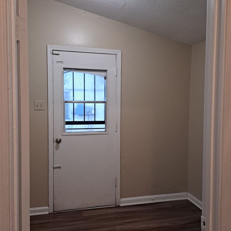 3911 Ajanders Dr – photo 3