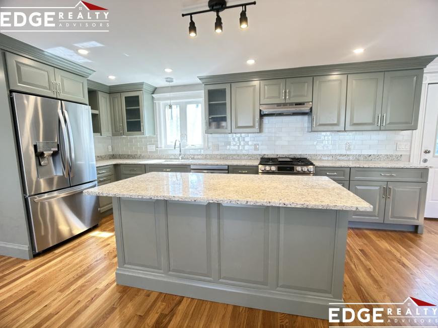 15 Moody St – photo 2