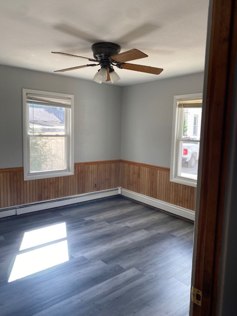 319 N Center St. – photo 3