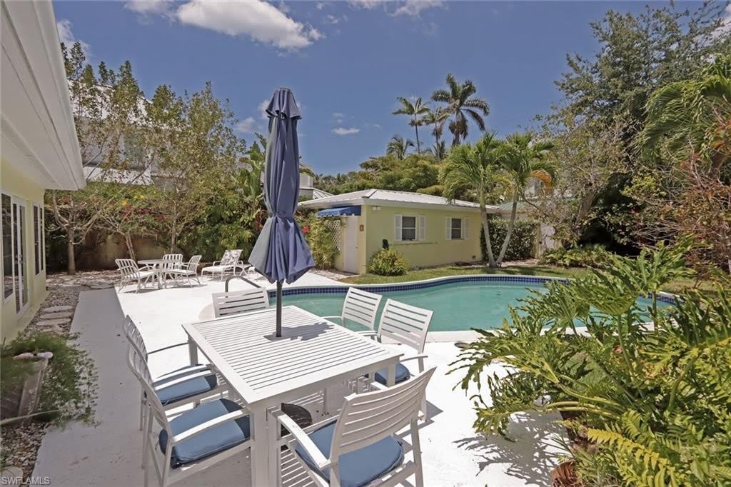 361 1st Ave N – photo 4