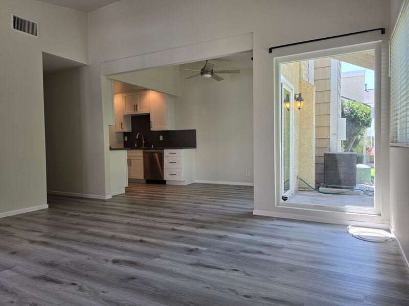 3340 East Collins Avenue – photo 5