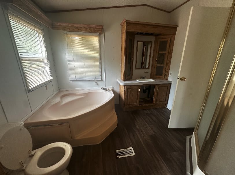 126 Clements Road – photo 5
