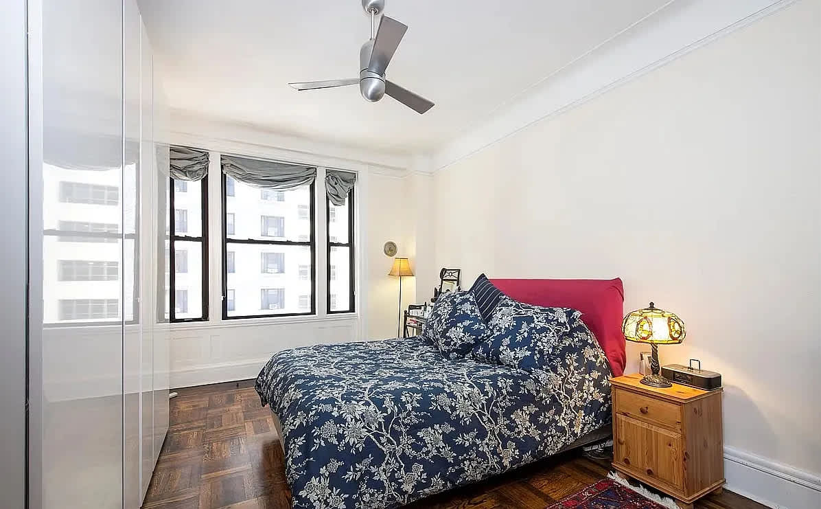200 W 54th St Apt GER38VSZ – photo 4