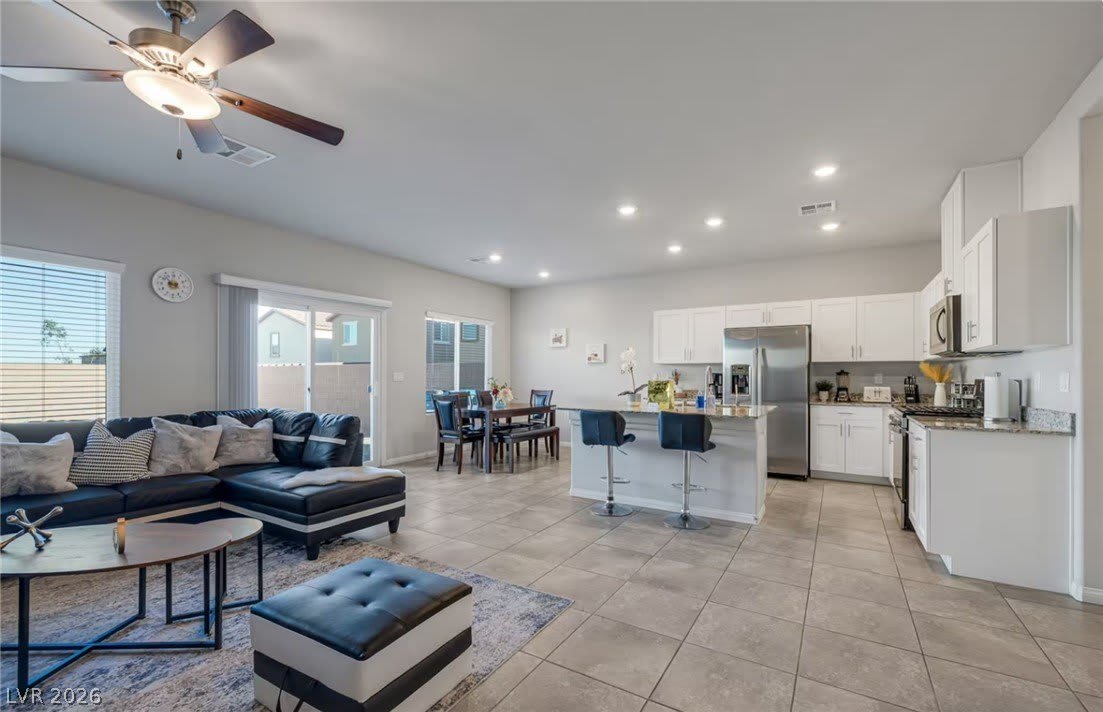 8244 Selenite Street – photo 5