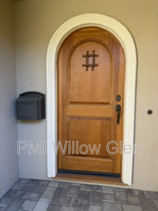 536 Curie Drive – photo 5