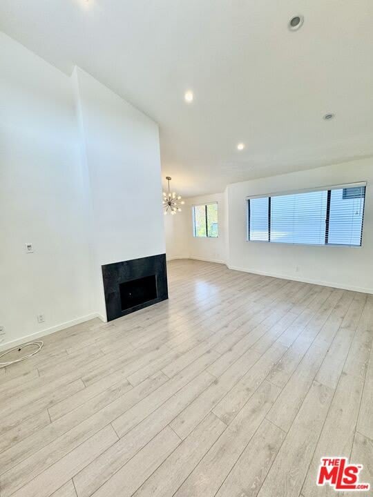 1237 N Ogden Dr – photo 2