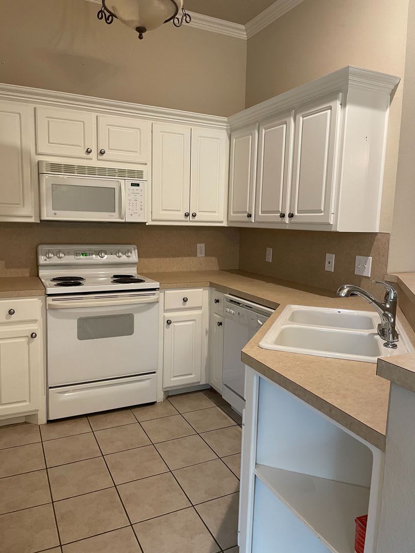 Beautiful Clean Gem Available September! – photo 5