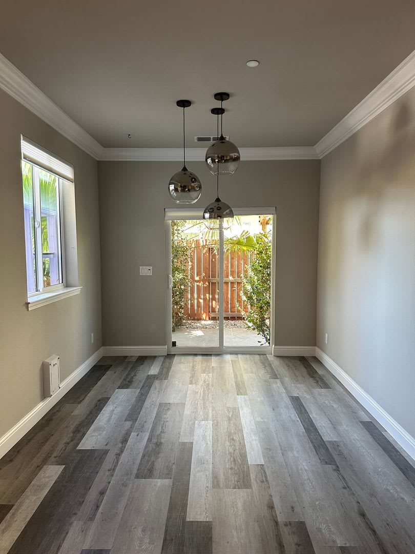 LARGE FOUR BEDROOM HOME IN SALT CREEK – photo 5