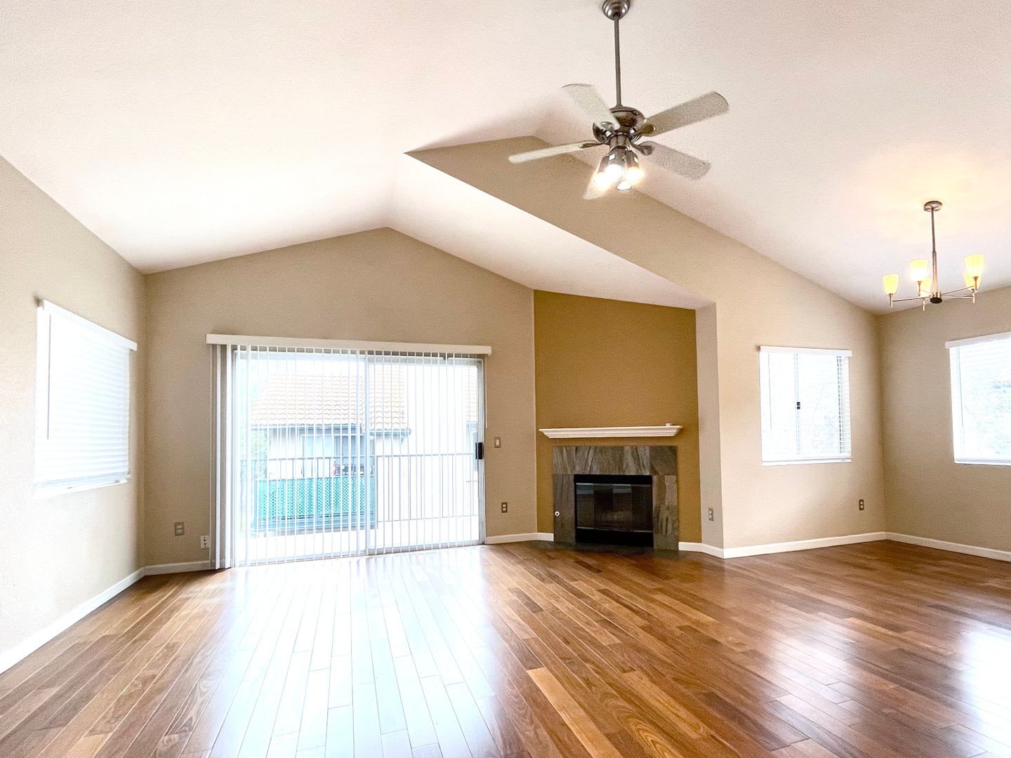FOR RENT – photo 4
