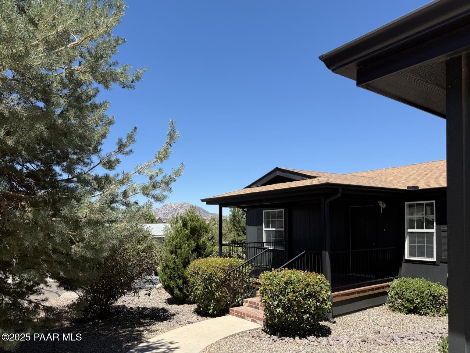 1116 Samantha Street – photo 3
