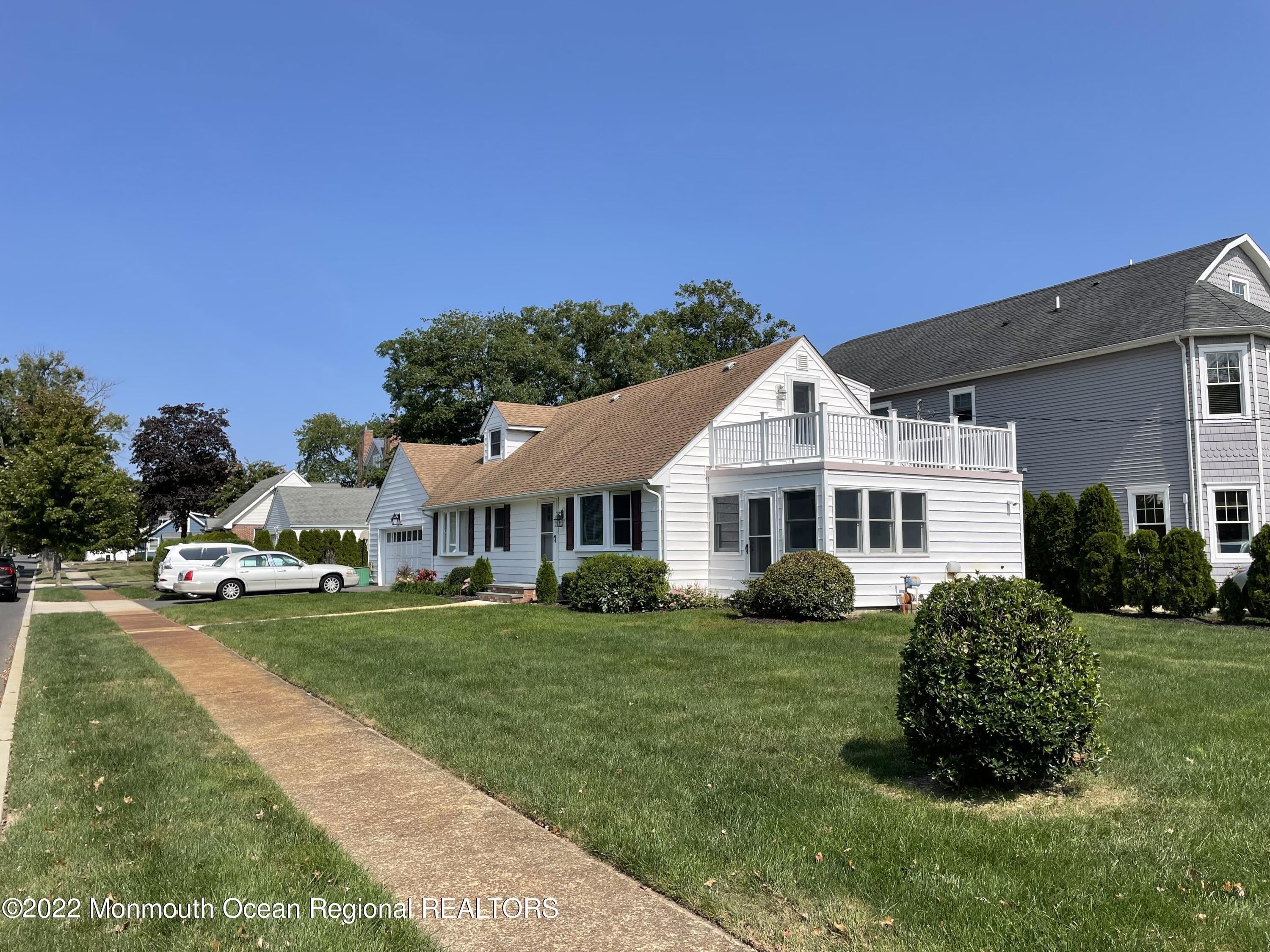 300 4th Avenue – photo 3