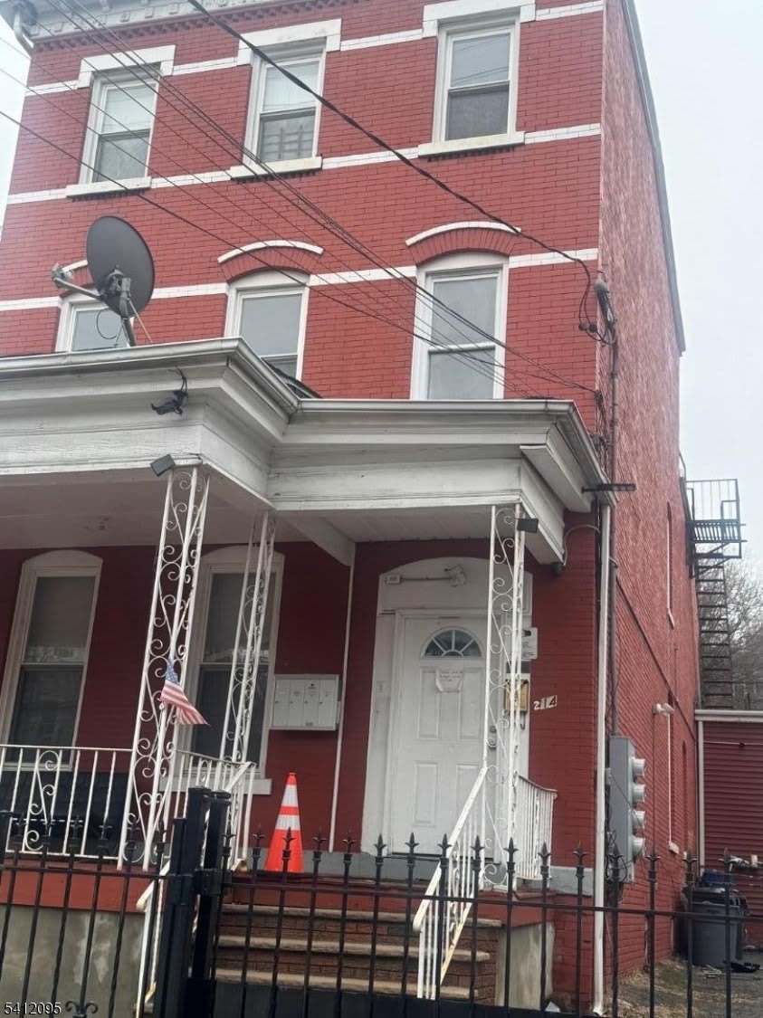 212 N 7Th St – photo 1