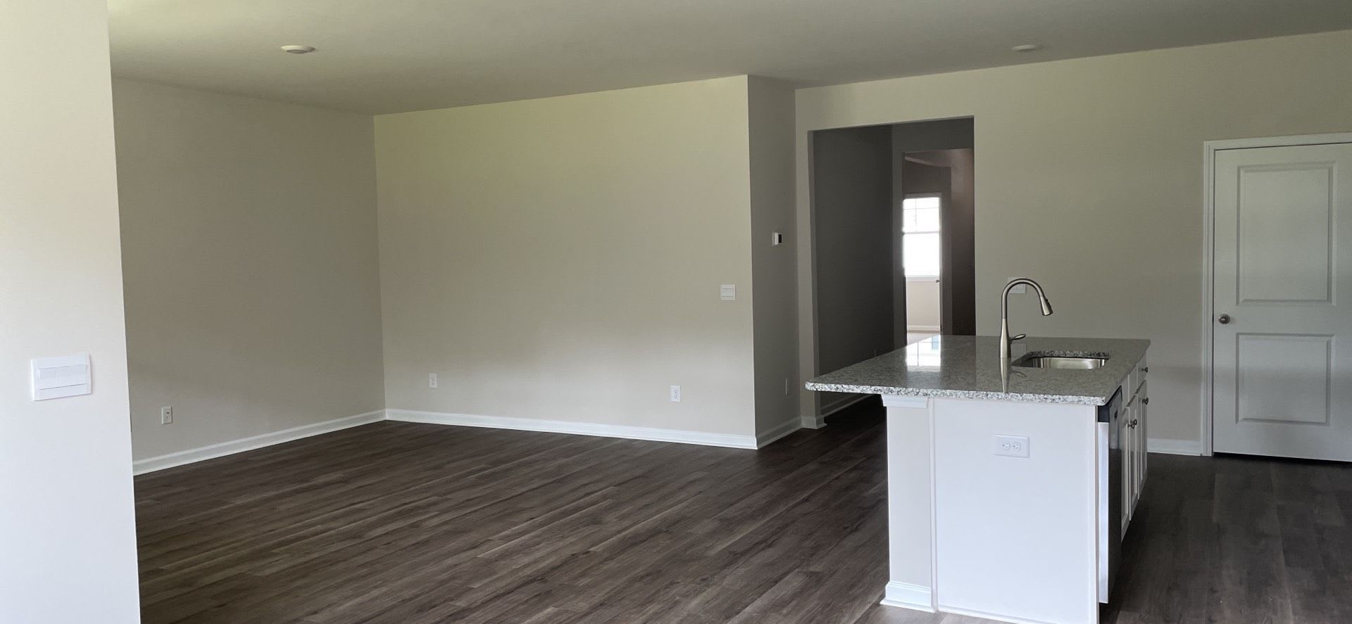 Reduced! New build 3 bedroom/2 bath home in the Parks – photo 4