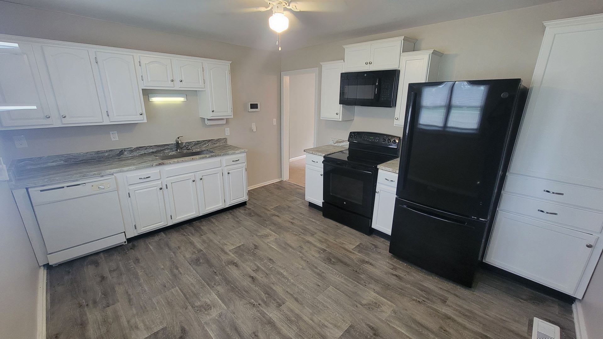 2 Bedroom House In Jeffersontown – photo 4