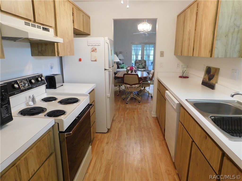741 E Hartford Street – photo 2
