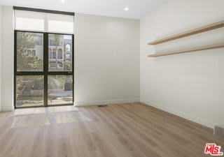 426 Arnaz Drive – photo 3