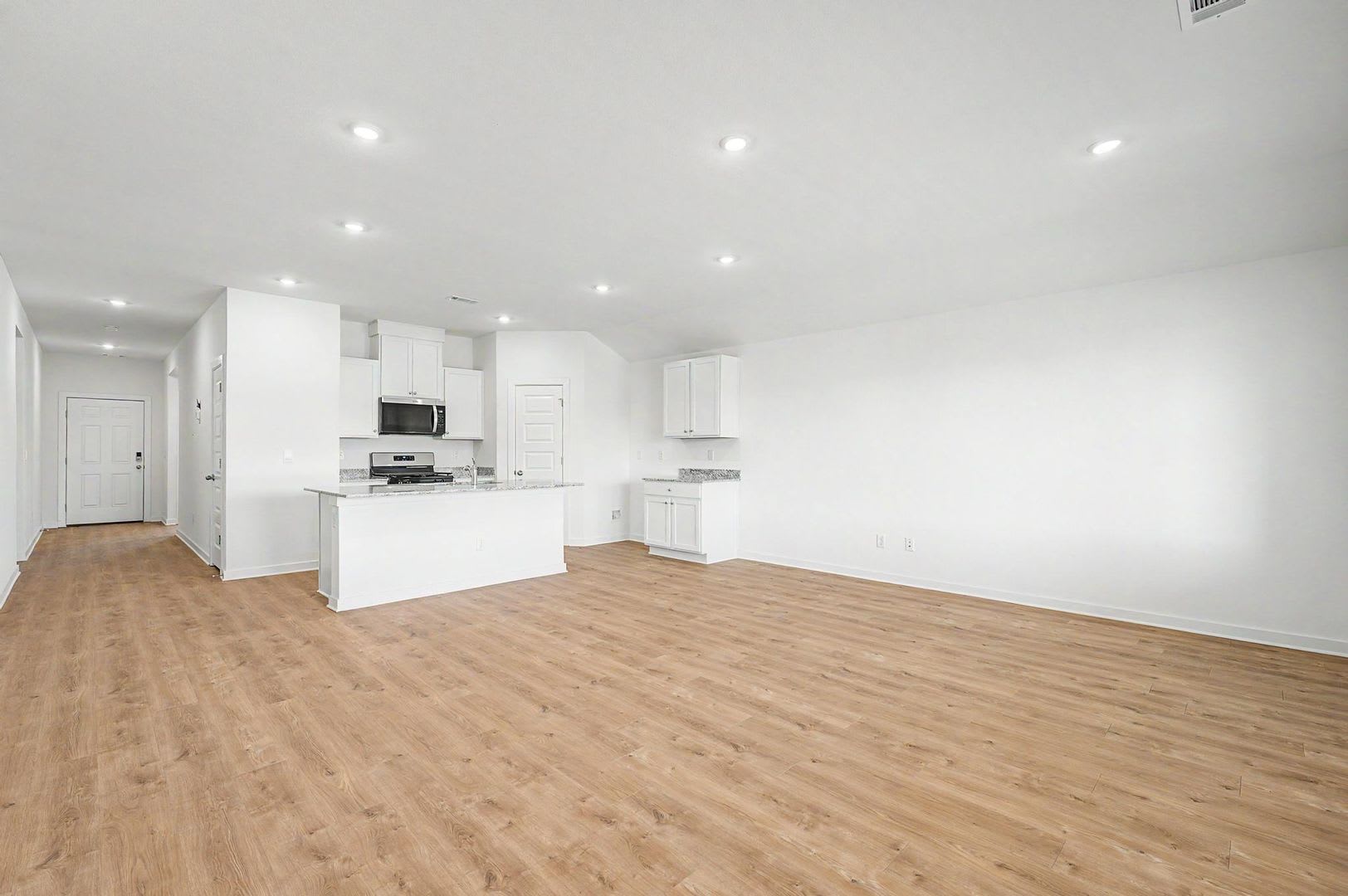 Brand New Home!! – photo 2