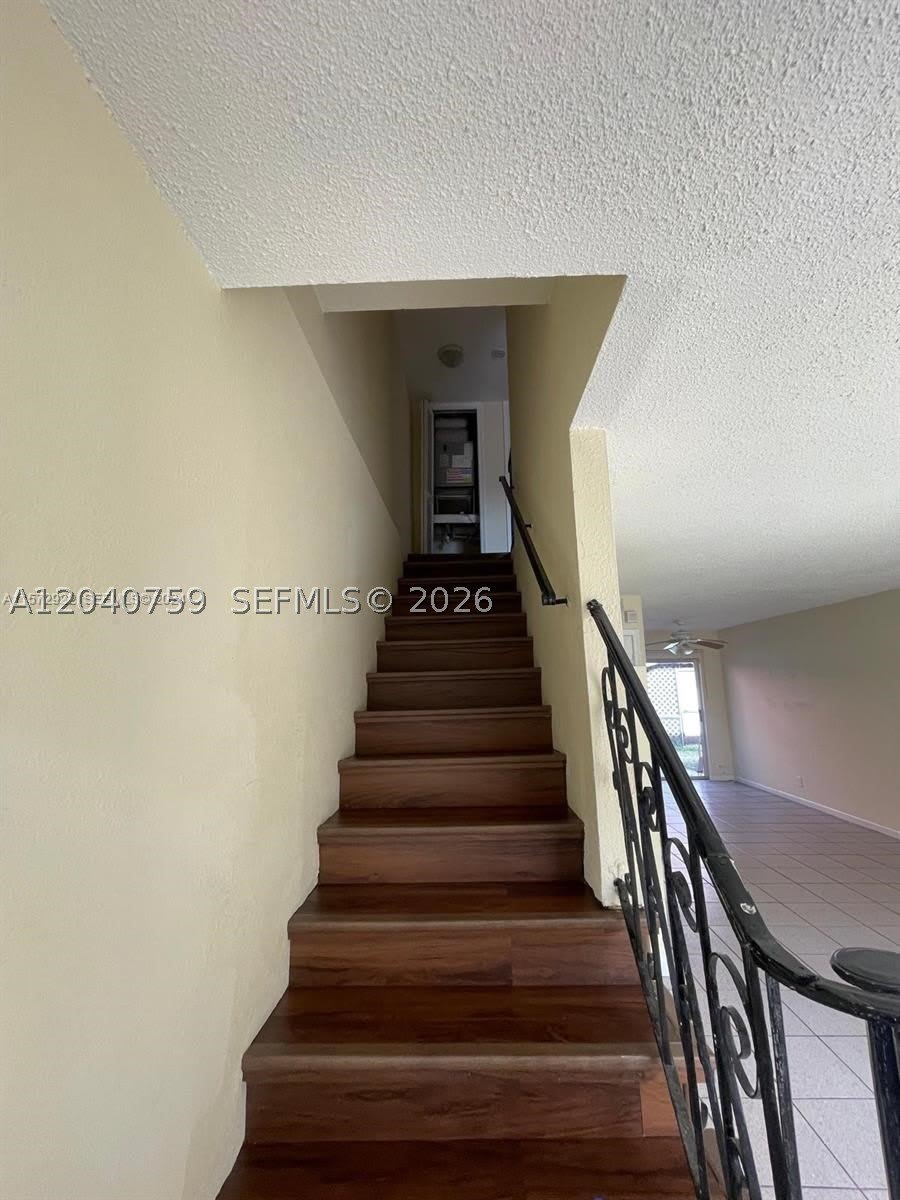 5305 NW 27th St – photo 5