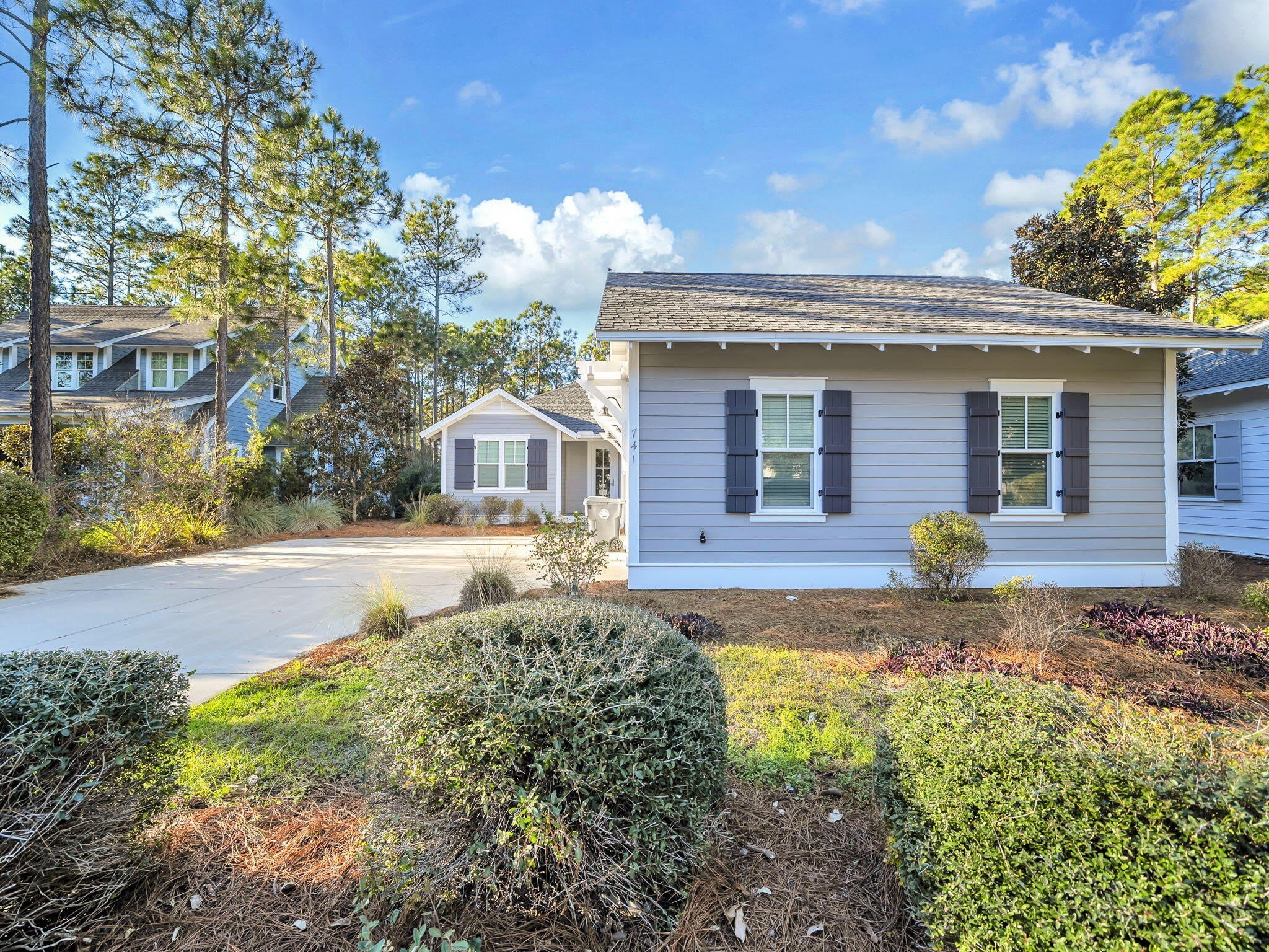 741 Breakers Street – photo 3