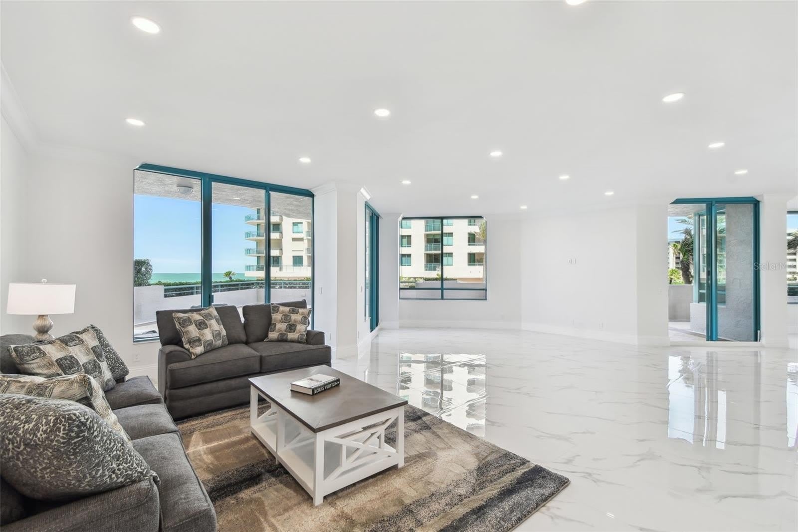 1560 GULF Boulevard – photo 5