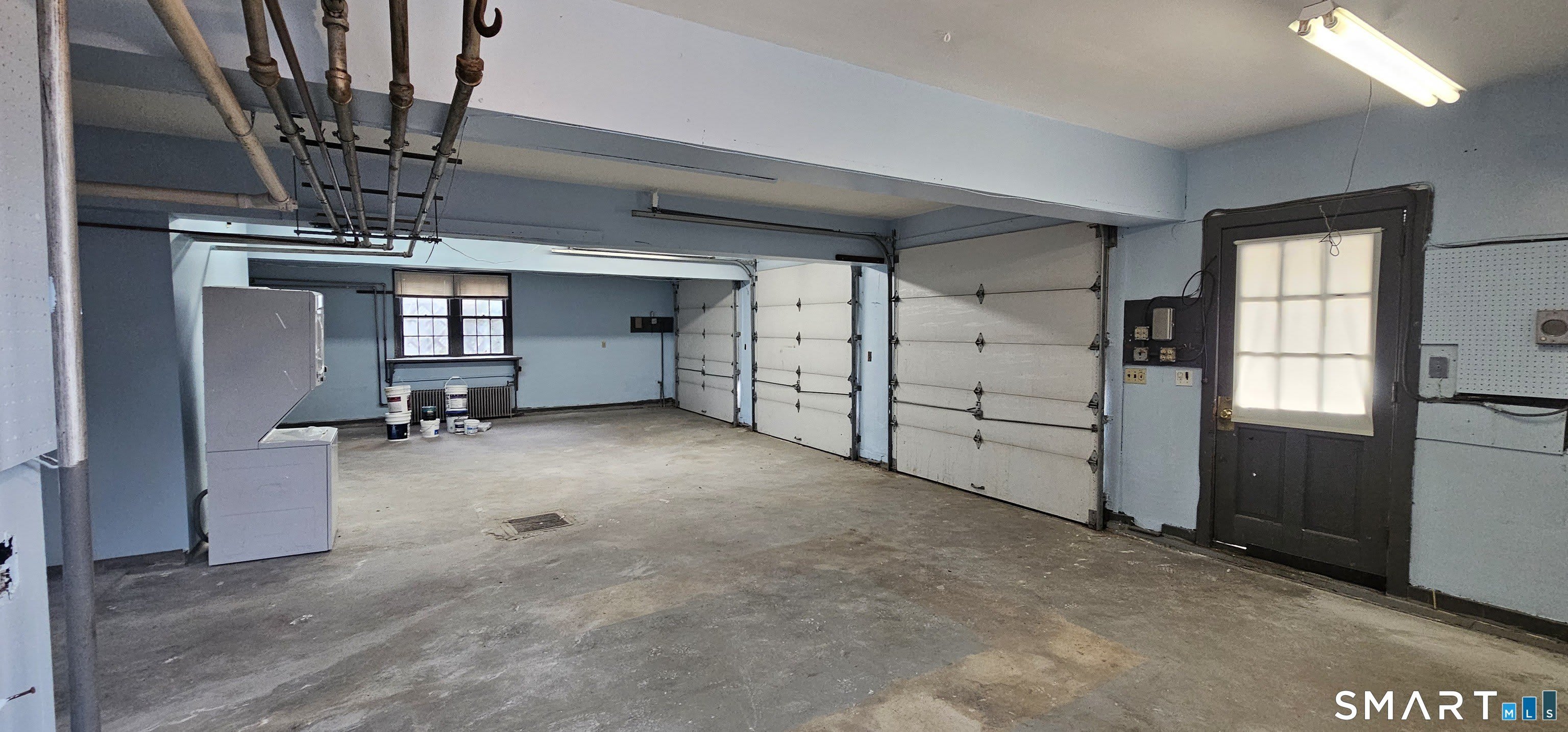 Garage -365 Circular Avenue – photo 3