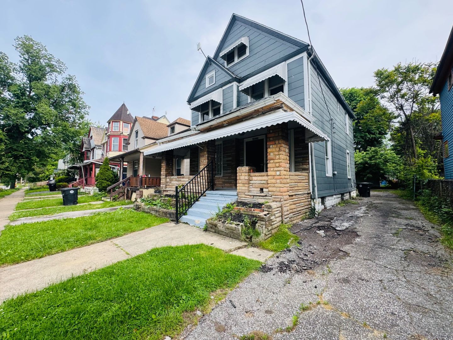 Charming 3 Bedroom Property In Prime Location – photo 3