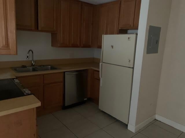 10890 ROYAL PALM Boulevard – photo 3