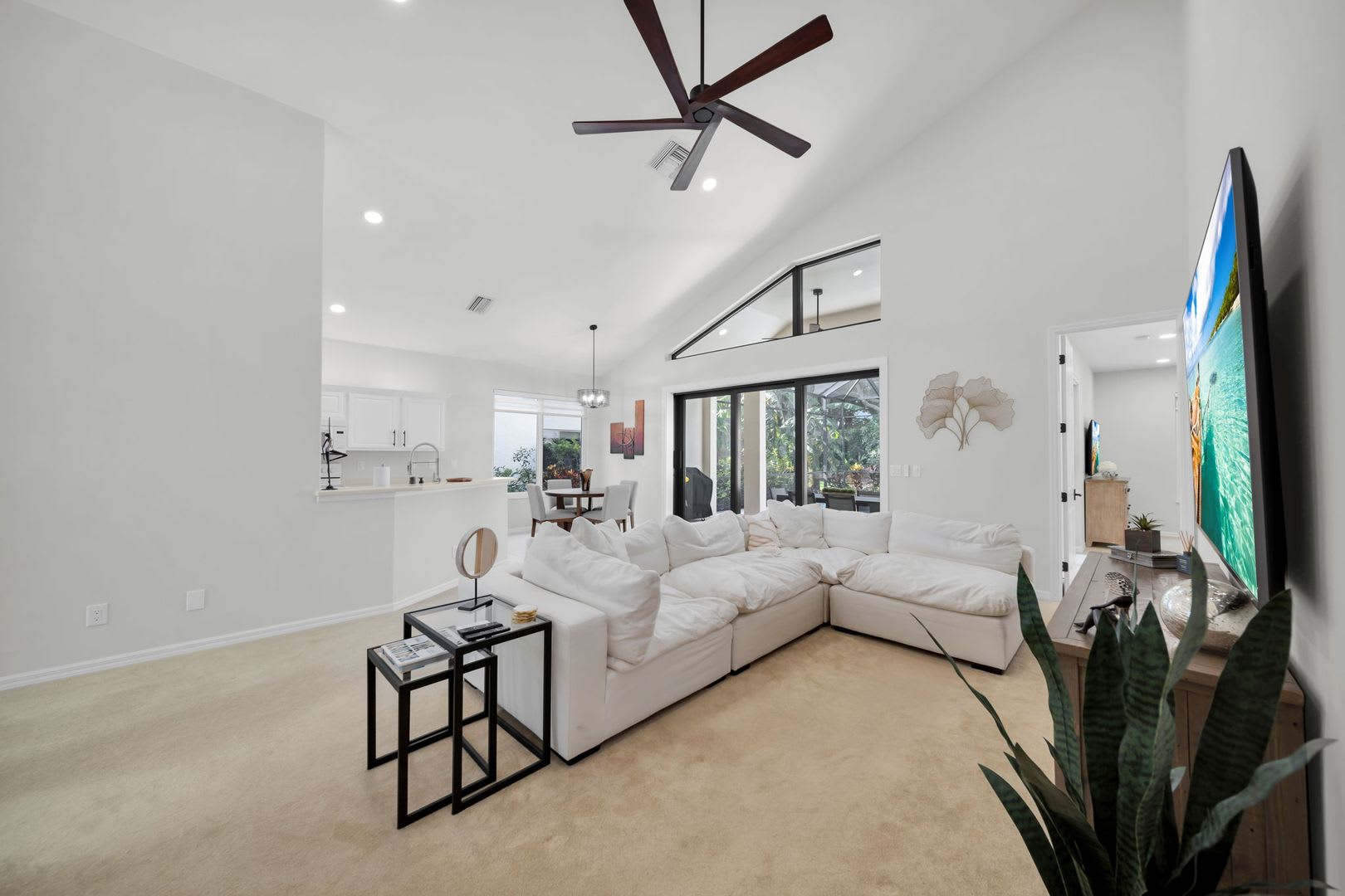 Fully Furnished 3 Beds 3 Bath Annual Rental With Private Heated Pool In Ventura Pelican Marsh – photo 5