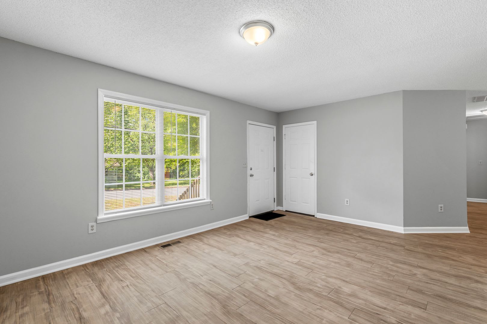 NW Home – photo 4