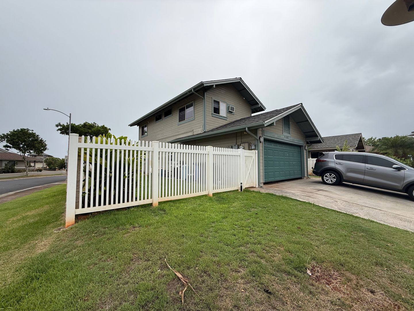 Royal Kinia Single Family 3 Bedroom 2 5 Bath 2 Car Garage – photo 2